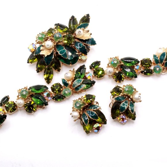 Weiss Signed AB Crystals Enamel Brooch Bracelet Earrings Parure Set - Picture 4 of 7